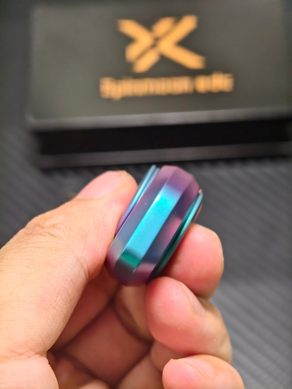 Phantom Dual Leaf Titanium