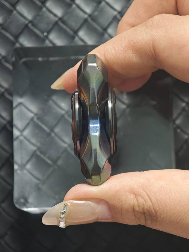 Chinchilla Zirconium