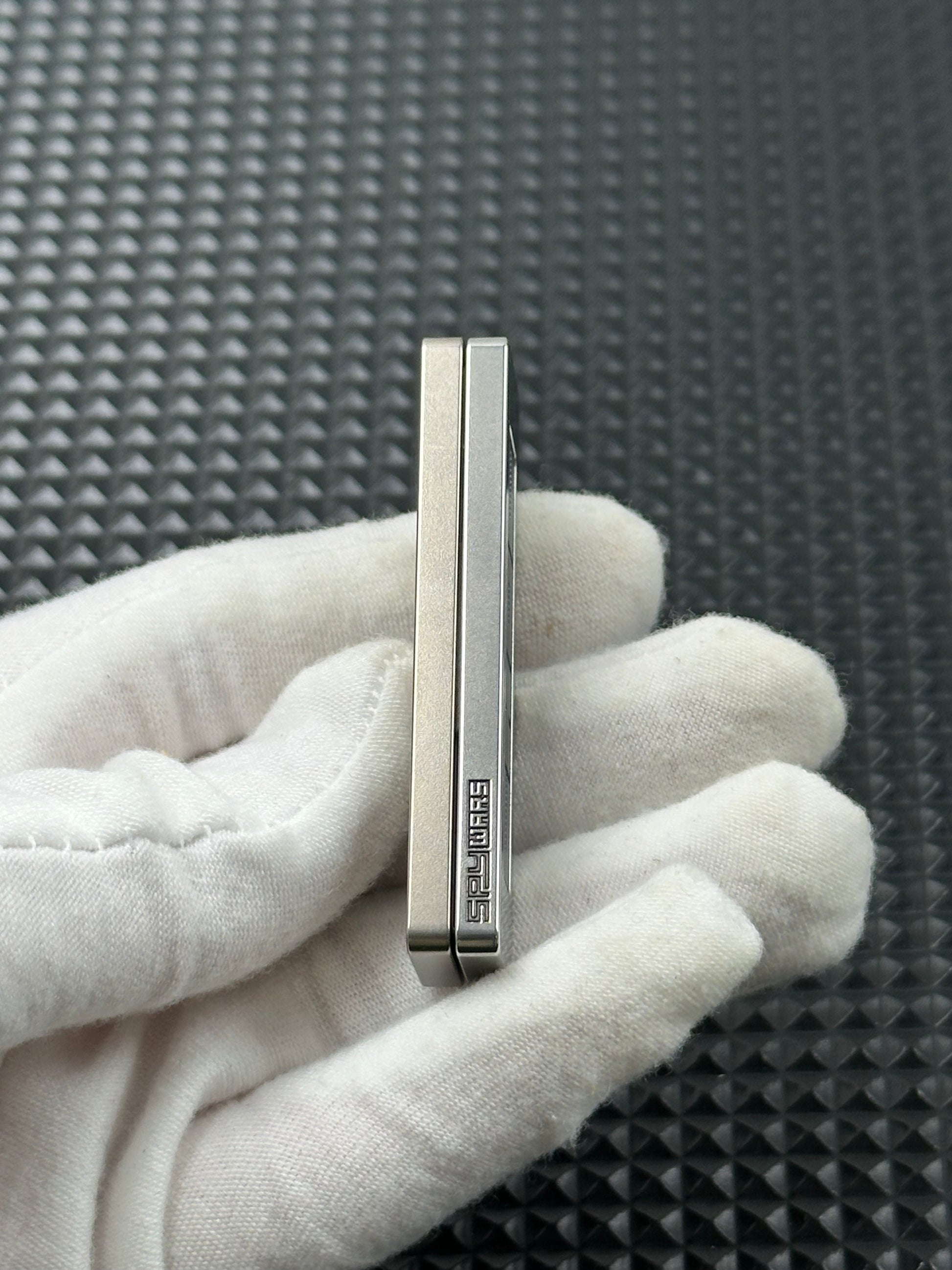 Choc Titanium