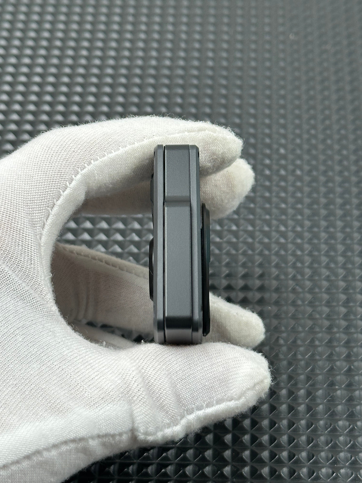 Millennium Y2K Disk Titanium