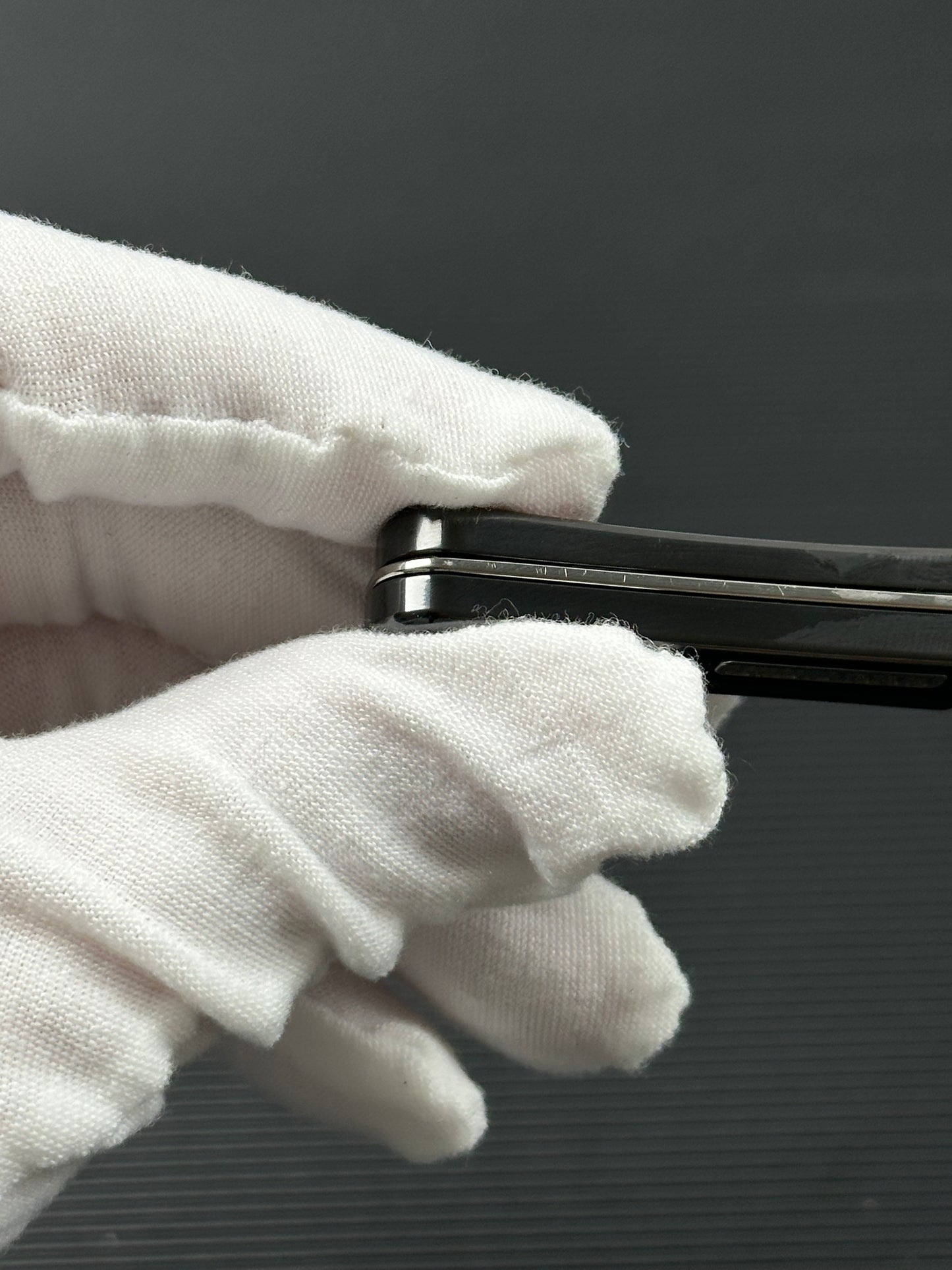 Snake Zirconium