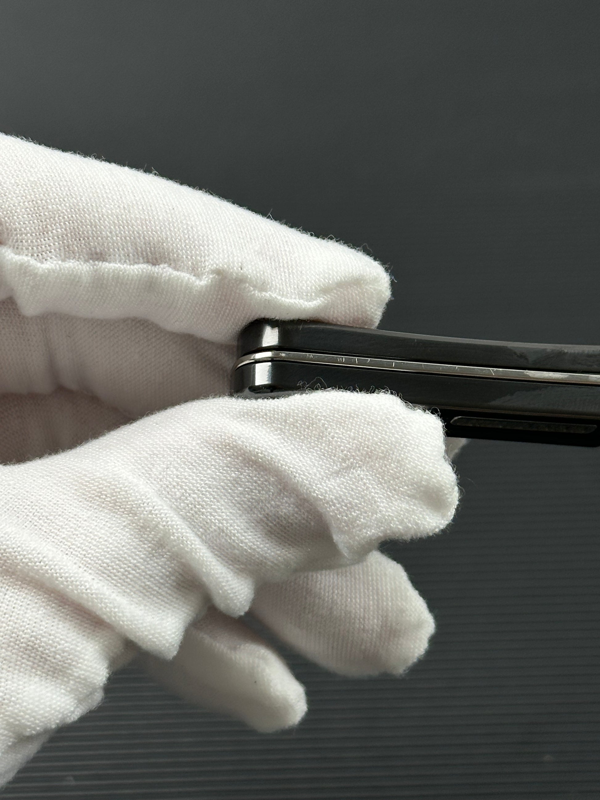 Snake Zirconium
