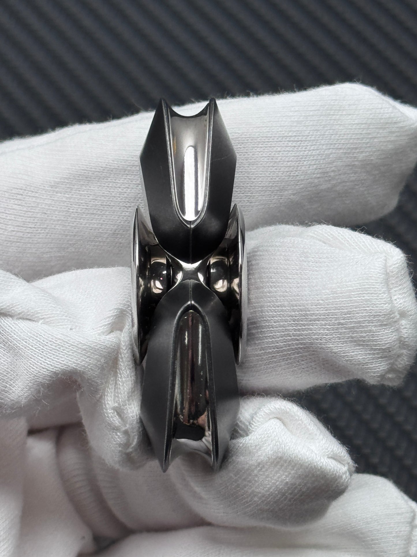 Lentic Stainless Steel