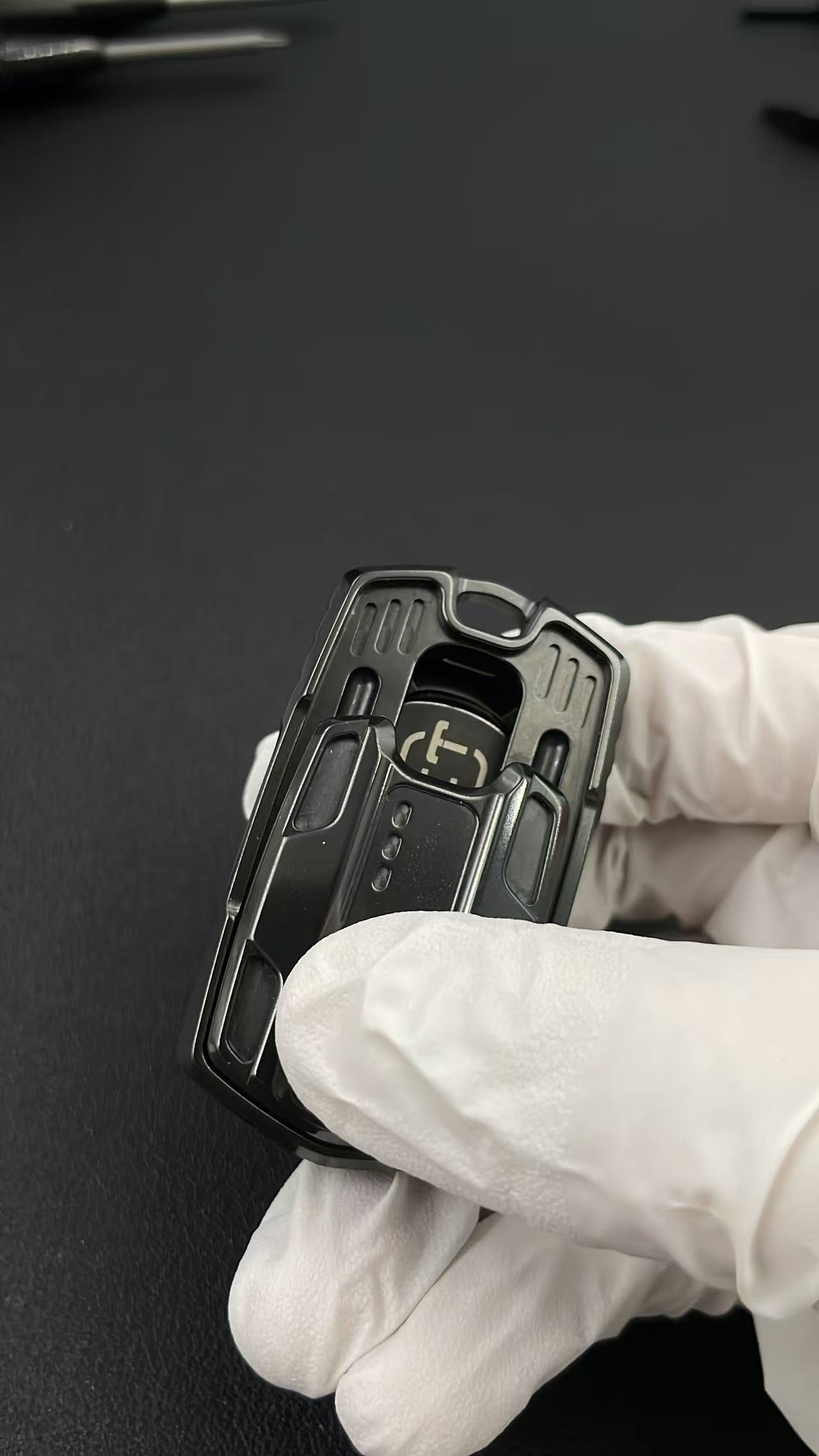 Thousand machines Zirconium Polished Limited Edition