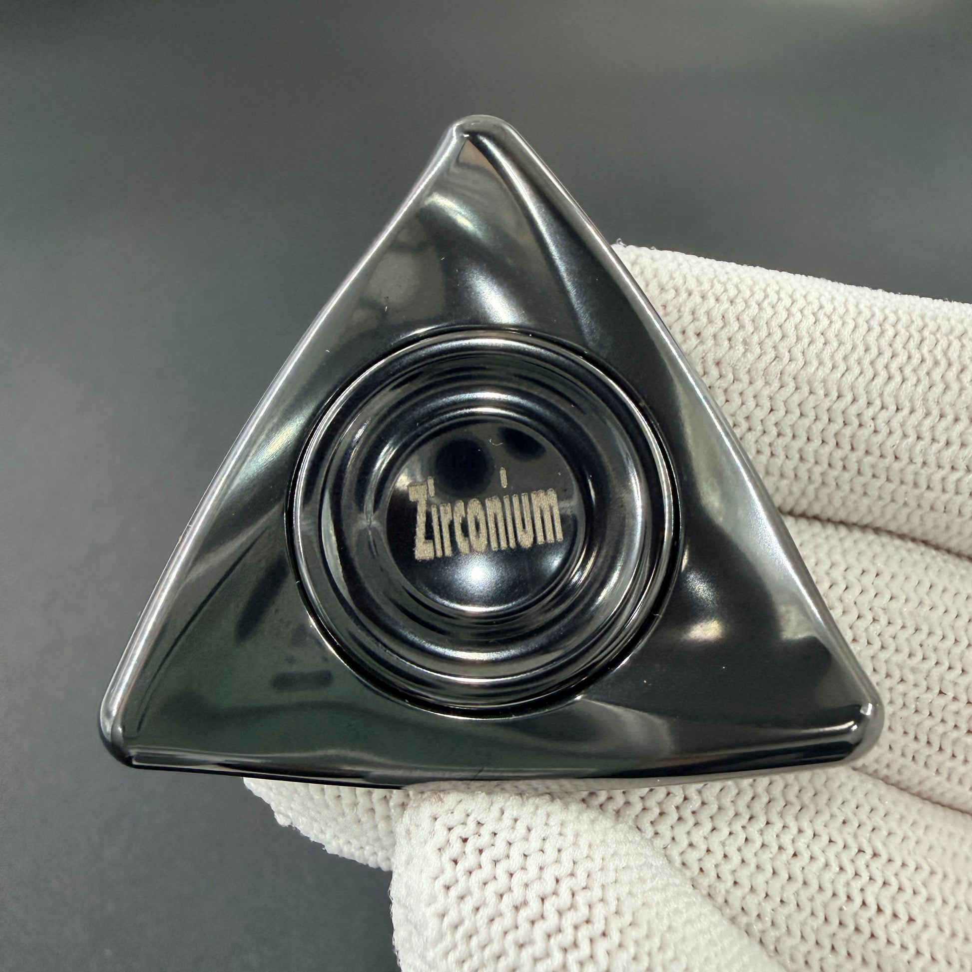 Element Zirconium