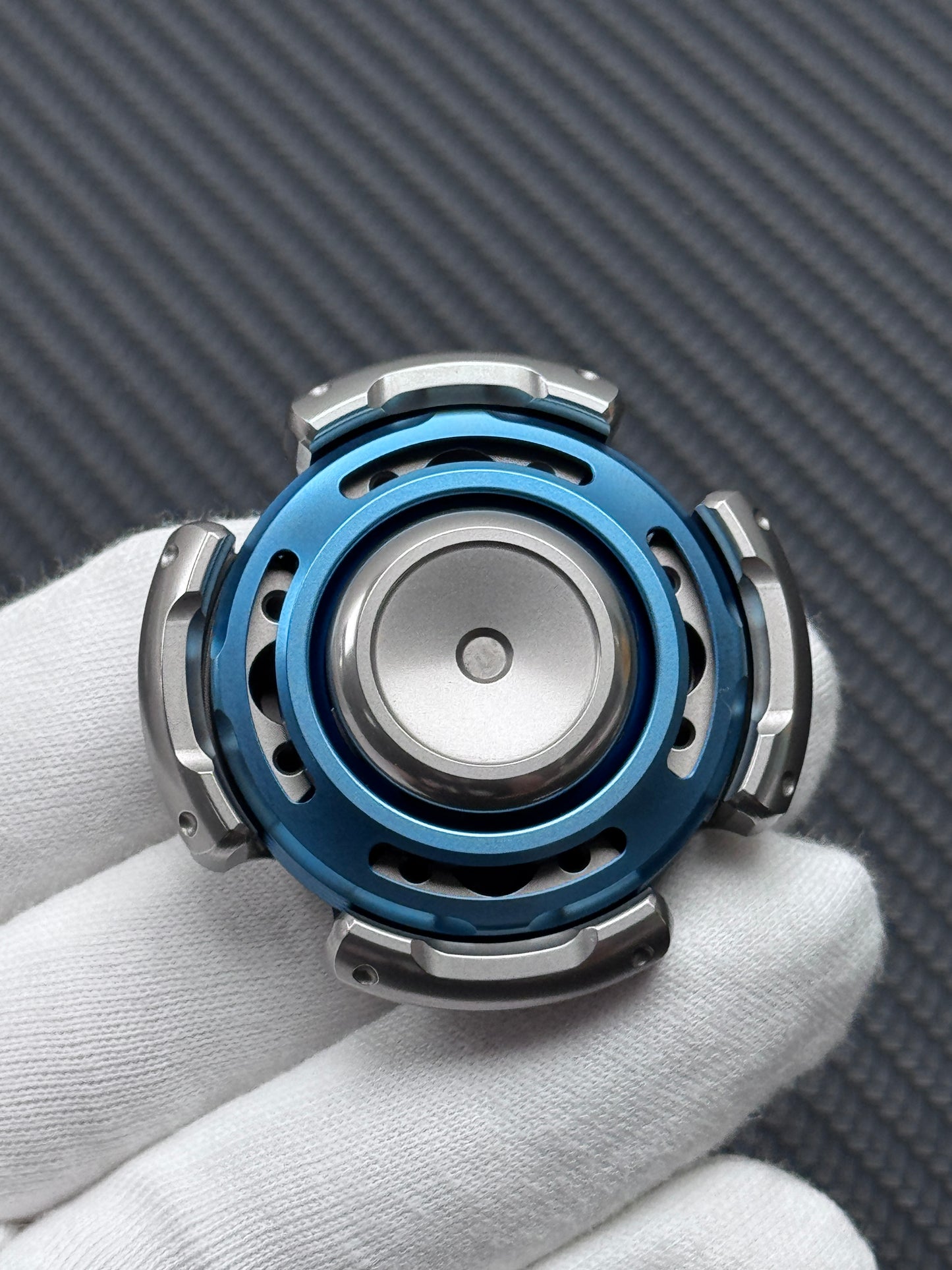 Resonance Titanium Limited Edition