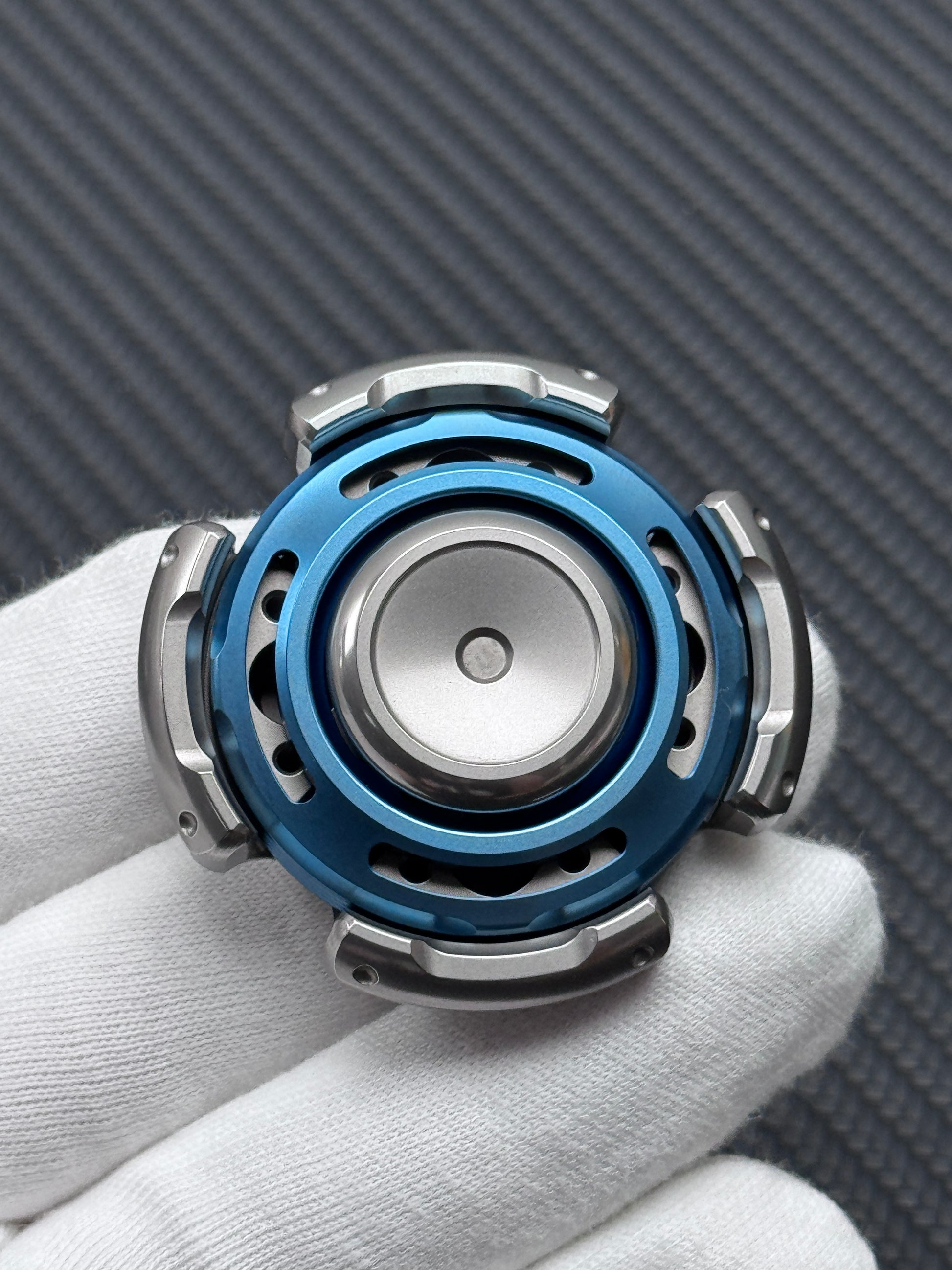 Resonance Titanium Limited Edition