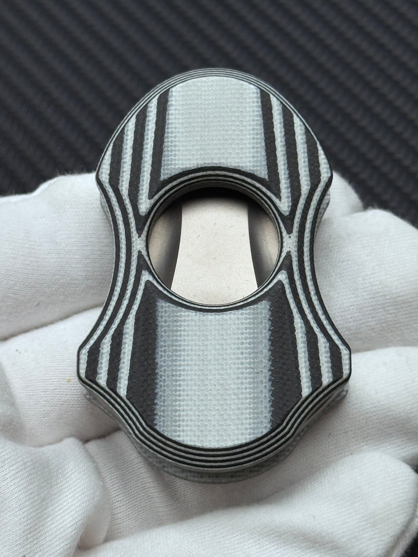 Wufeng Knuckle Pry Bar Titanium G10