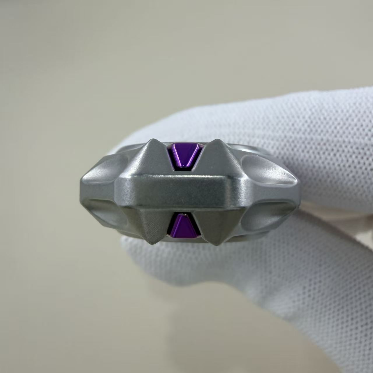 Spin Titanium Stainless Steel