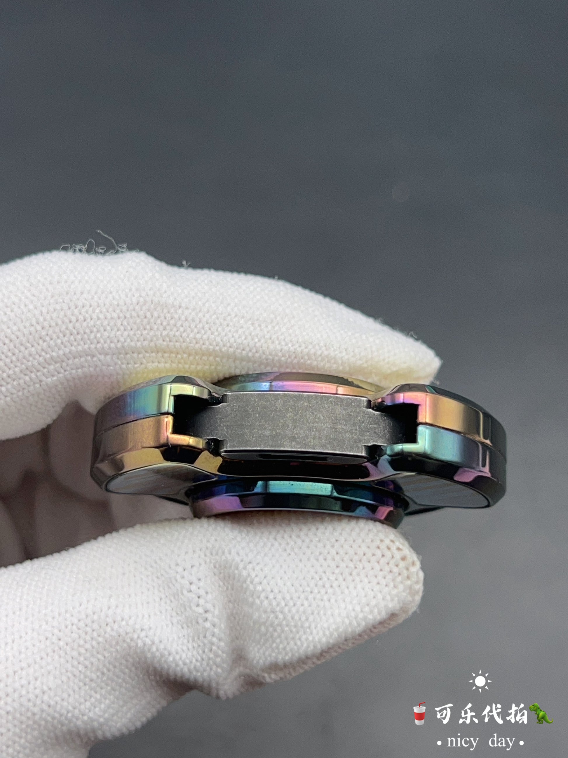 Radiation Shell Opening Zirconium