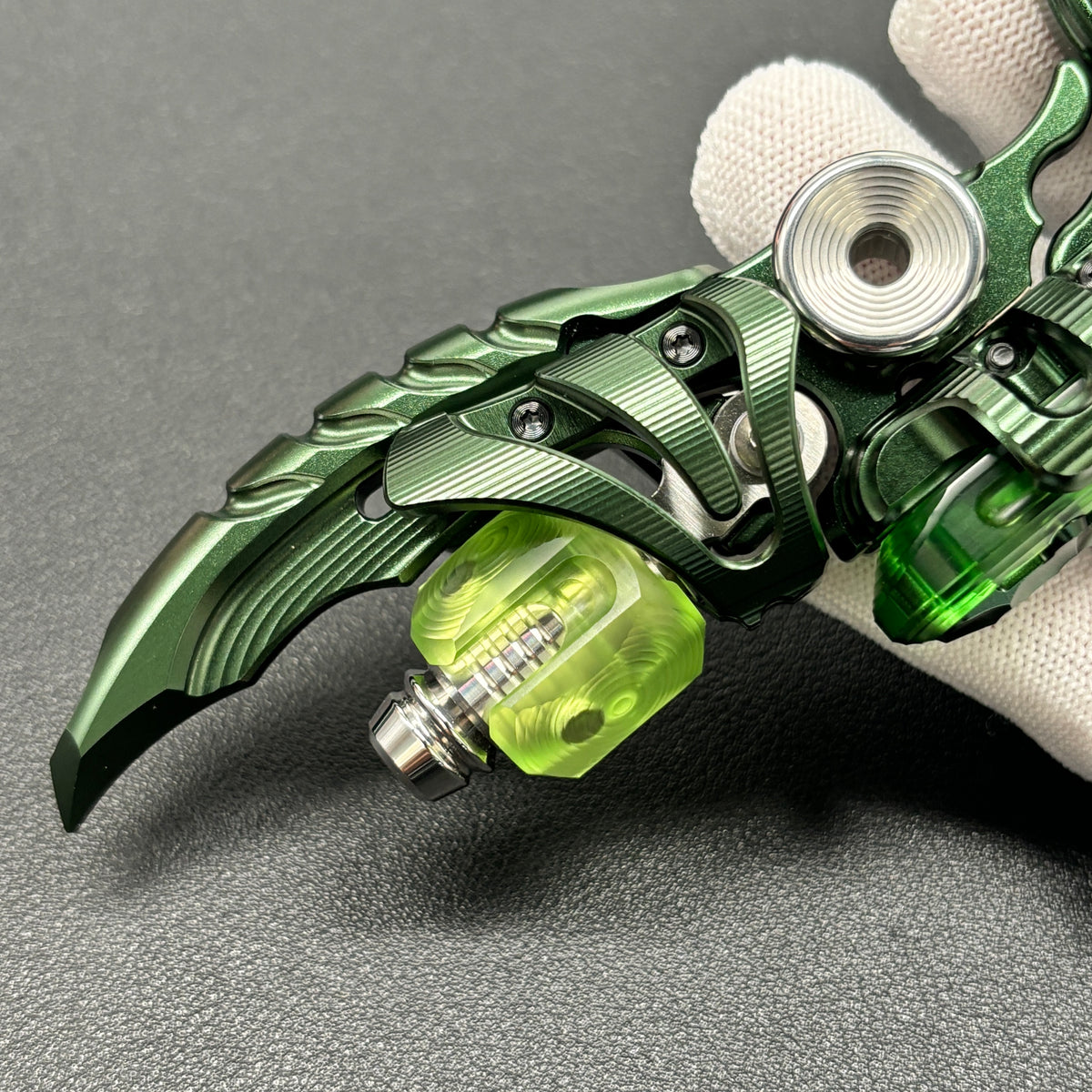 Symbiotic Bone Aluminum