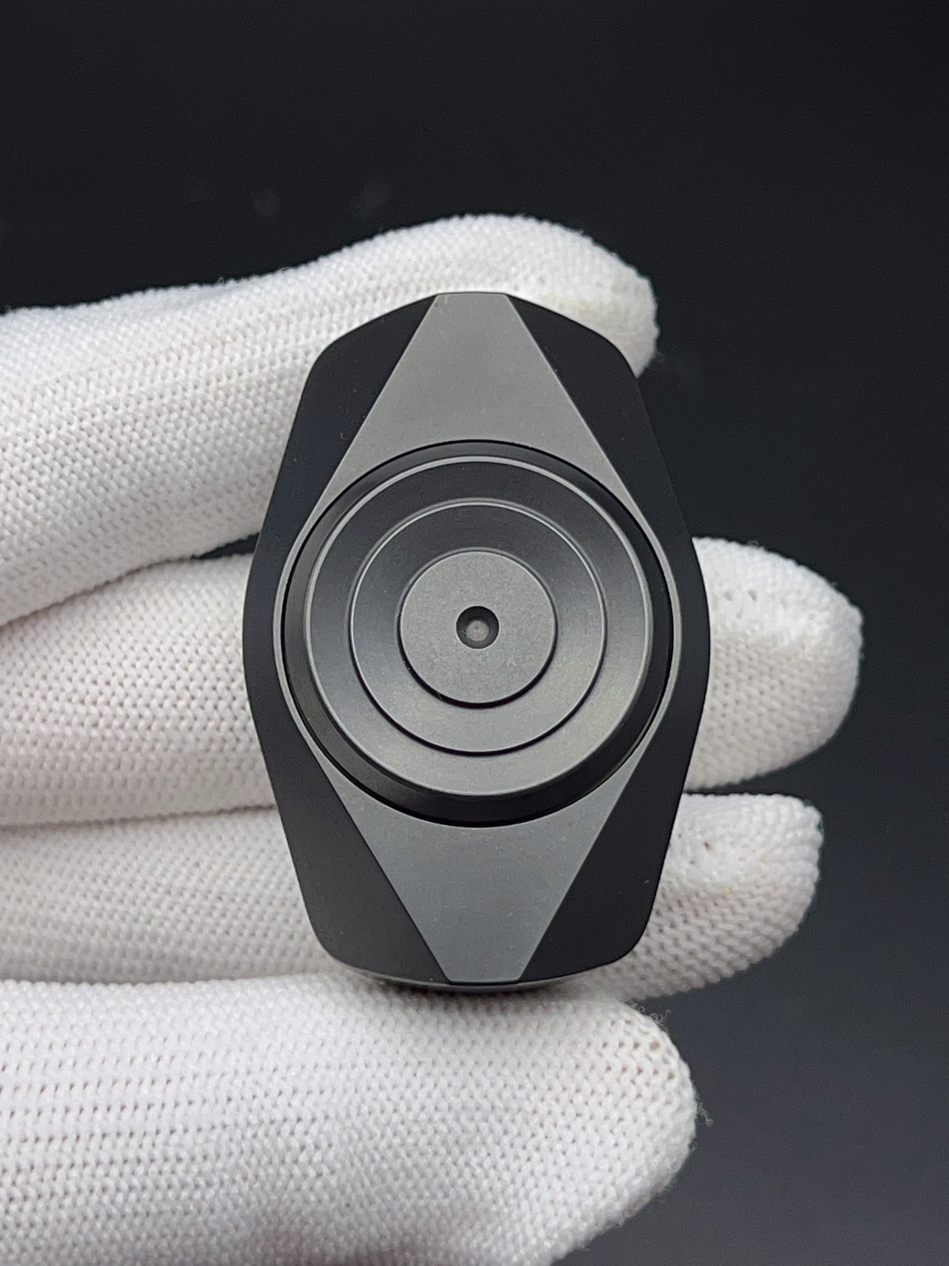 Gravel Zirconium