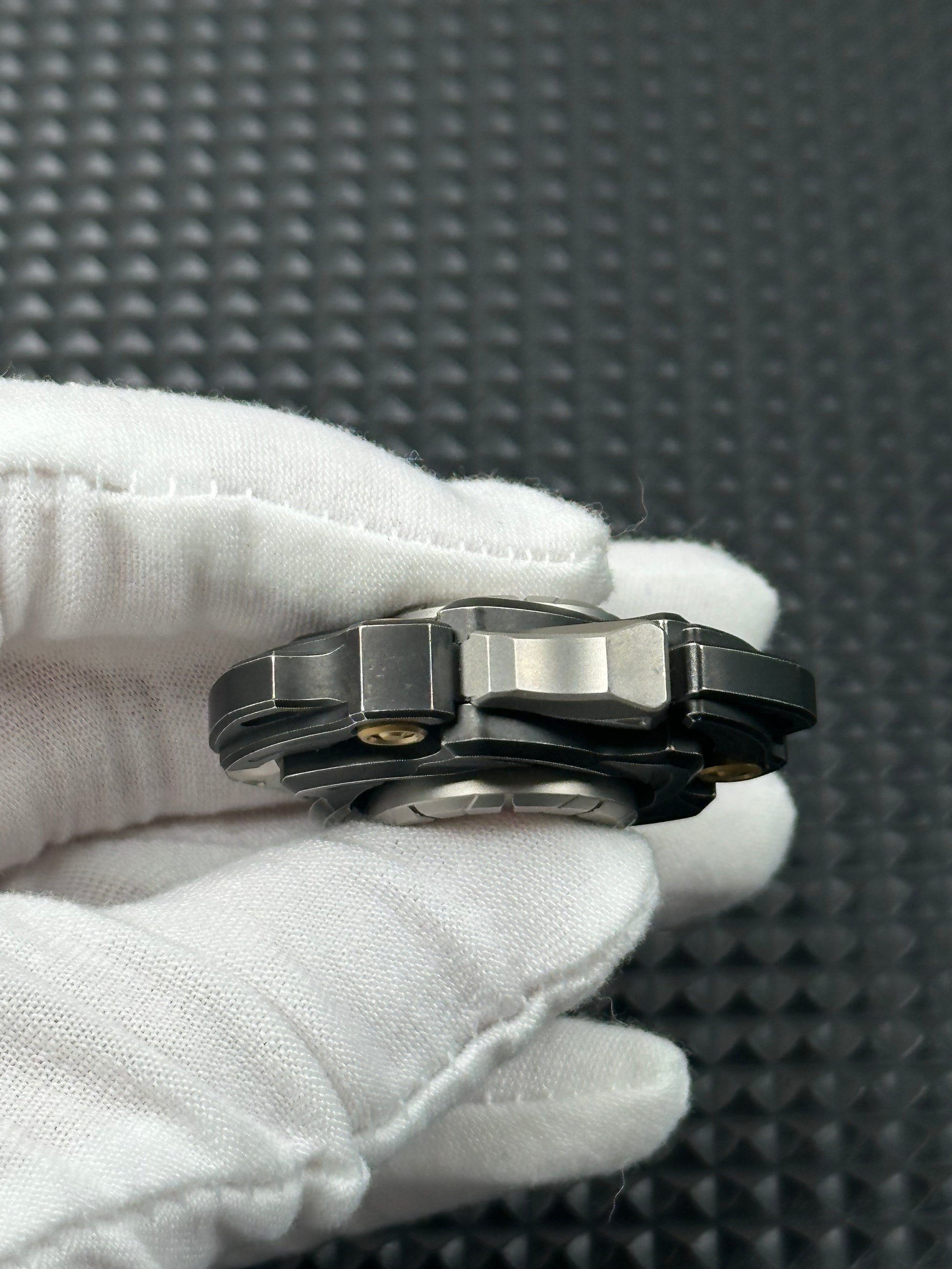 Azure Bird Stainless Steel Limited 40