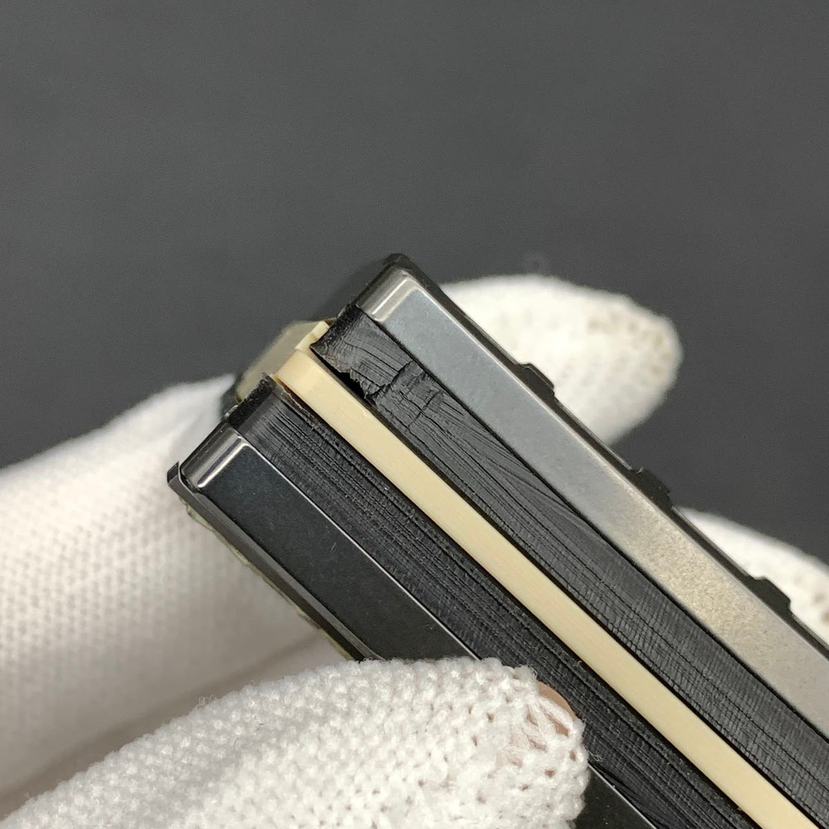 Dead Gun Zirconium