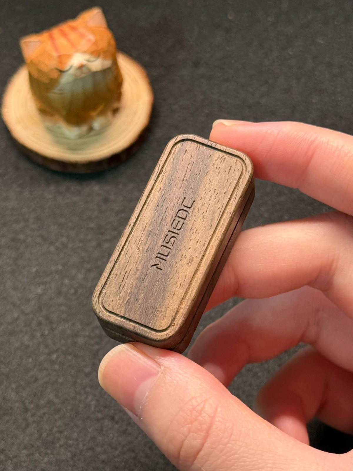 Bounce Cube PEEK
