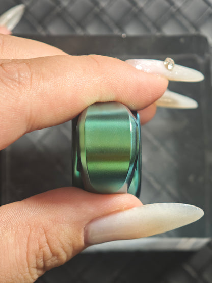 Pan Yixian Zirconium
