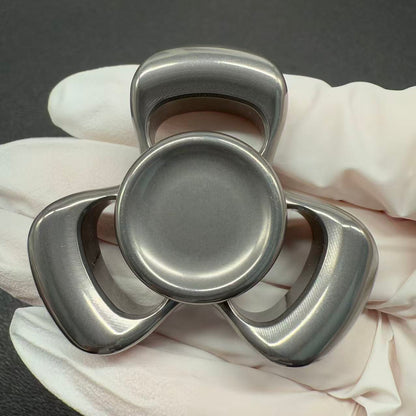 Three-Leaf Horizon Stainless Steel Stonewashed