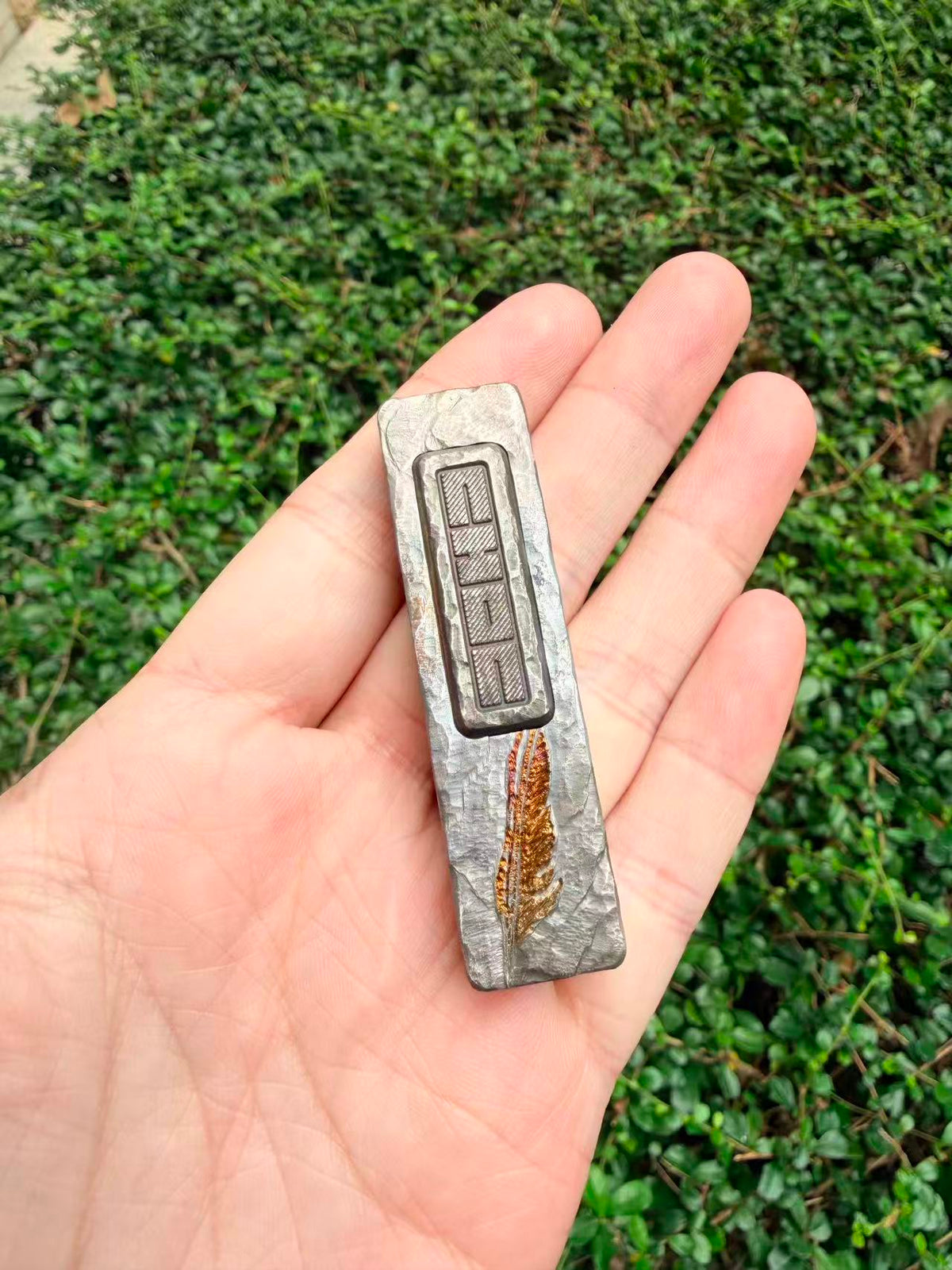 Choc Titanium Stone Textured Engraved