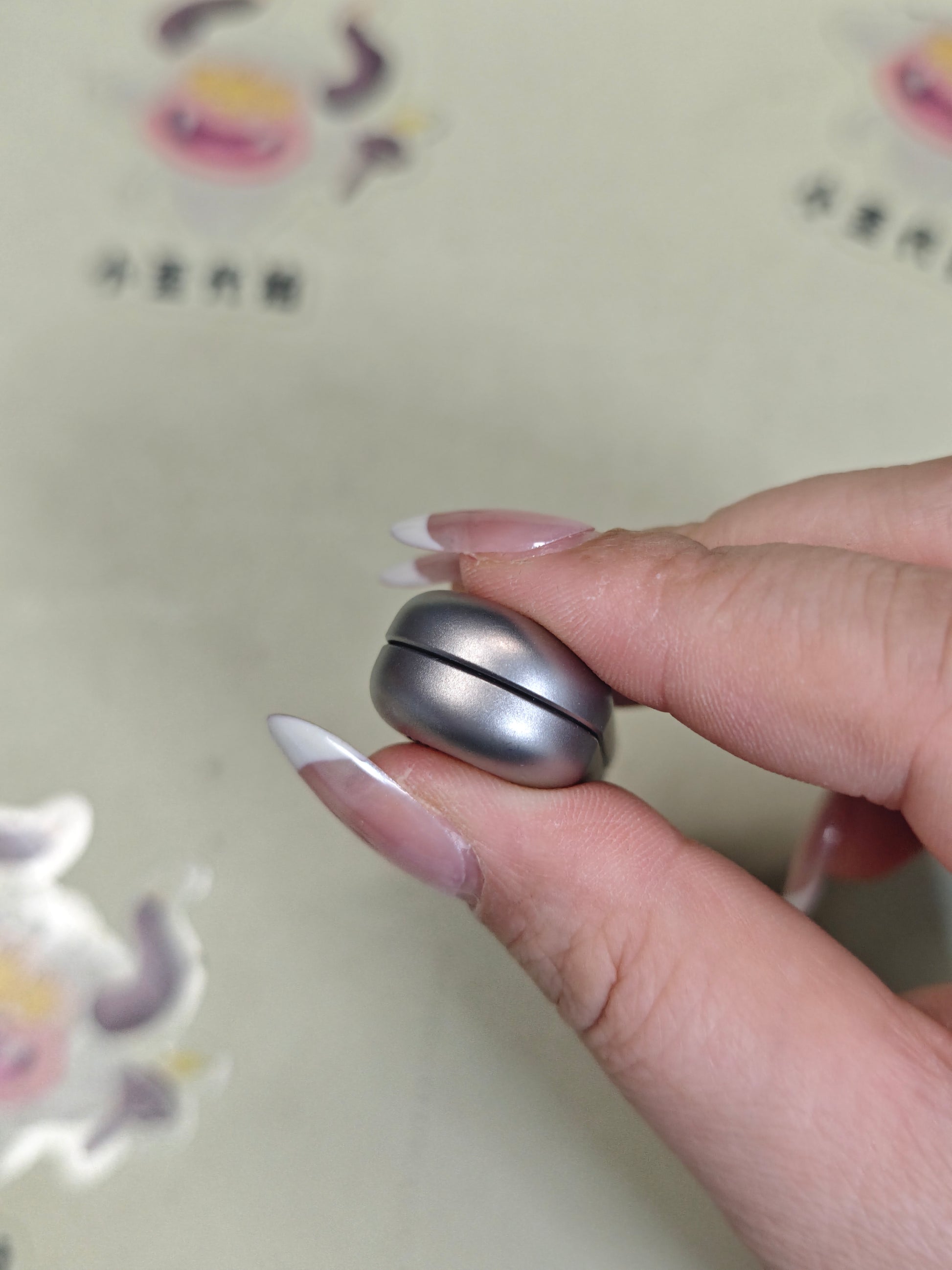 Floating Cloud Titanium
