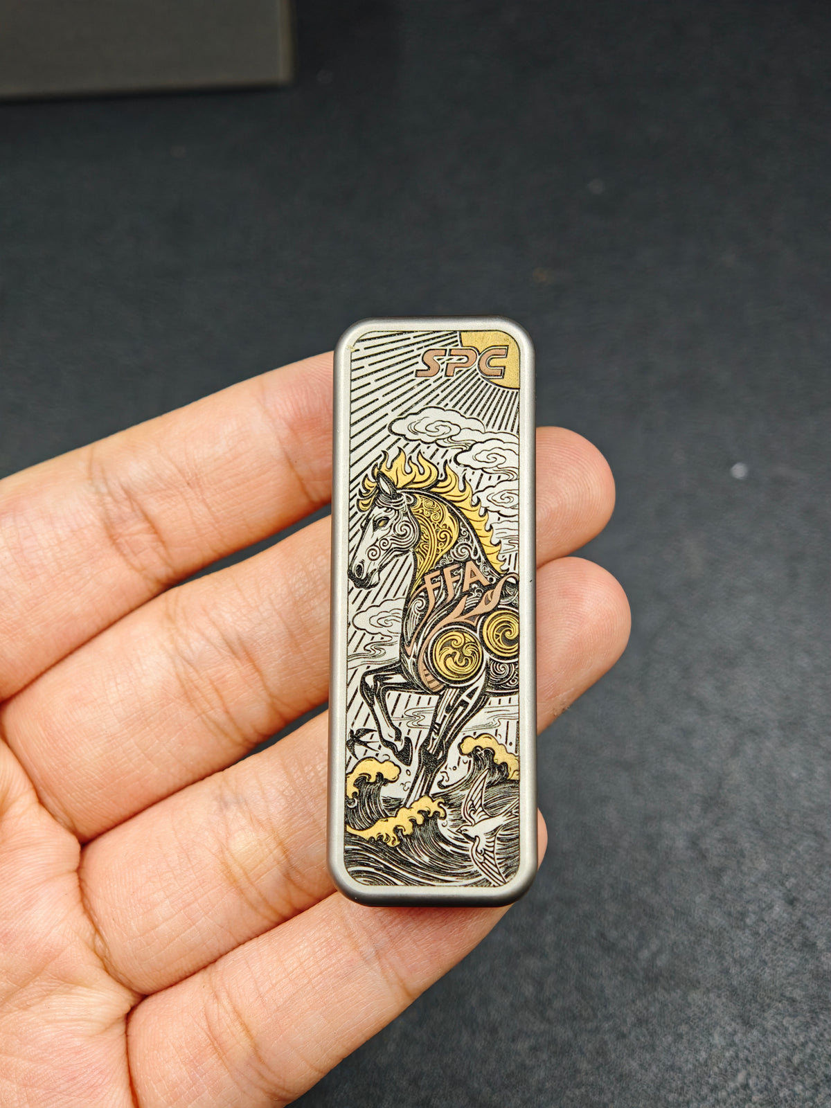 Chewing Gum 2.0 Titanium Engraved Limited 99