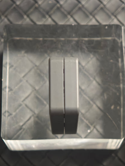 Mute Zirconium