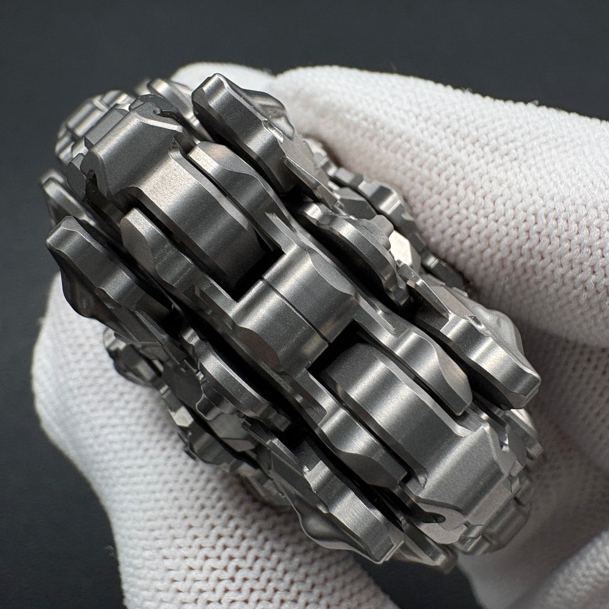 SEQUENCE EDC Dijiang Shell Opening Titanium
