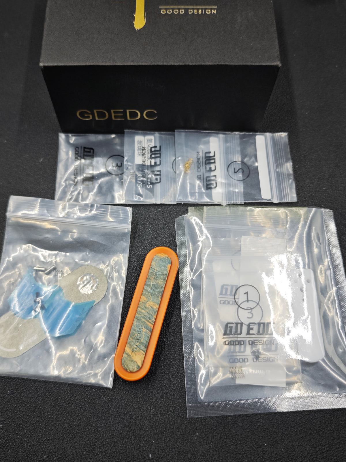 Spice Pin Resin
