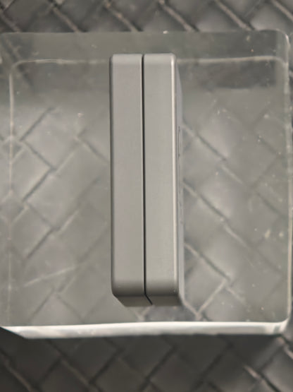 Mute Zirconium