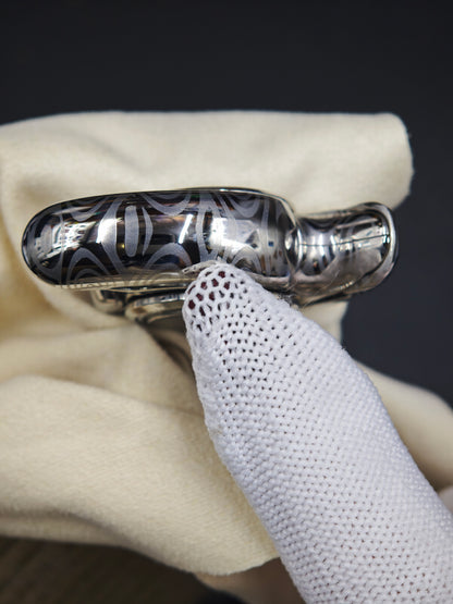 Liquid Damasteel