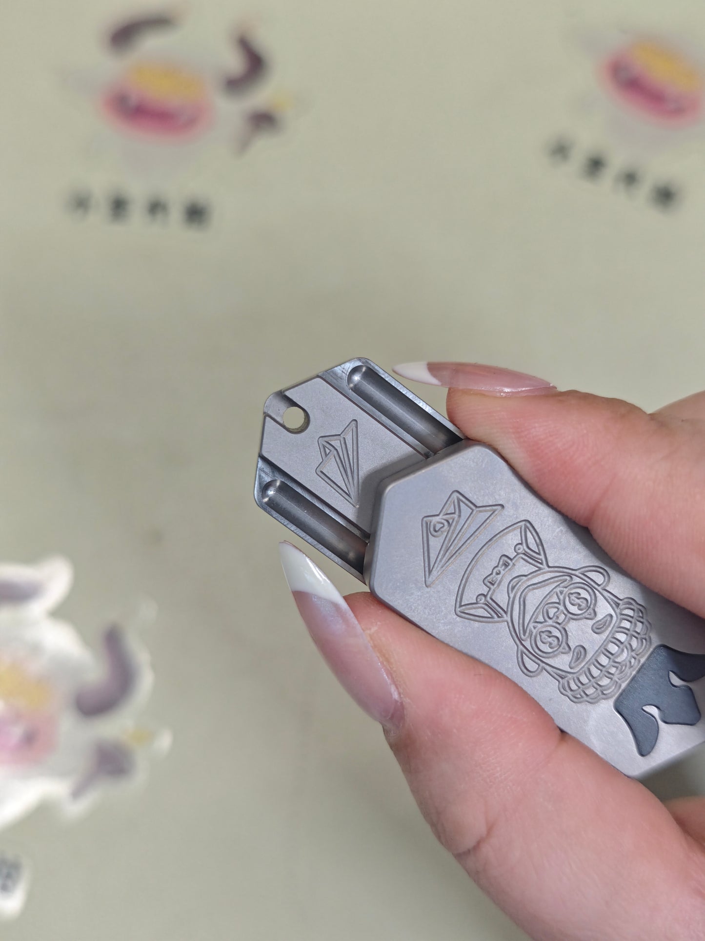 Plane Titanium