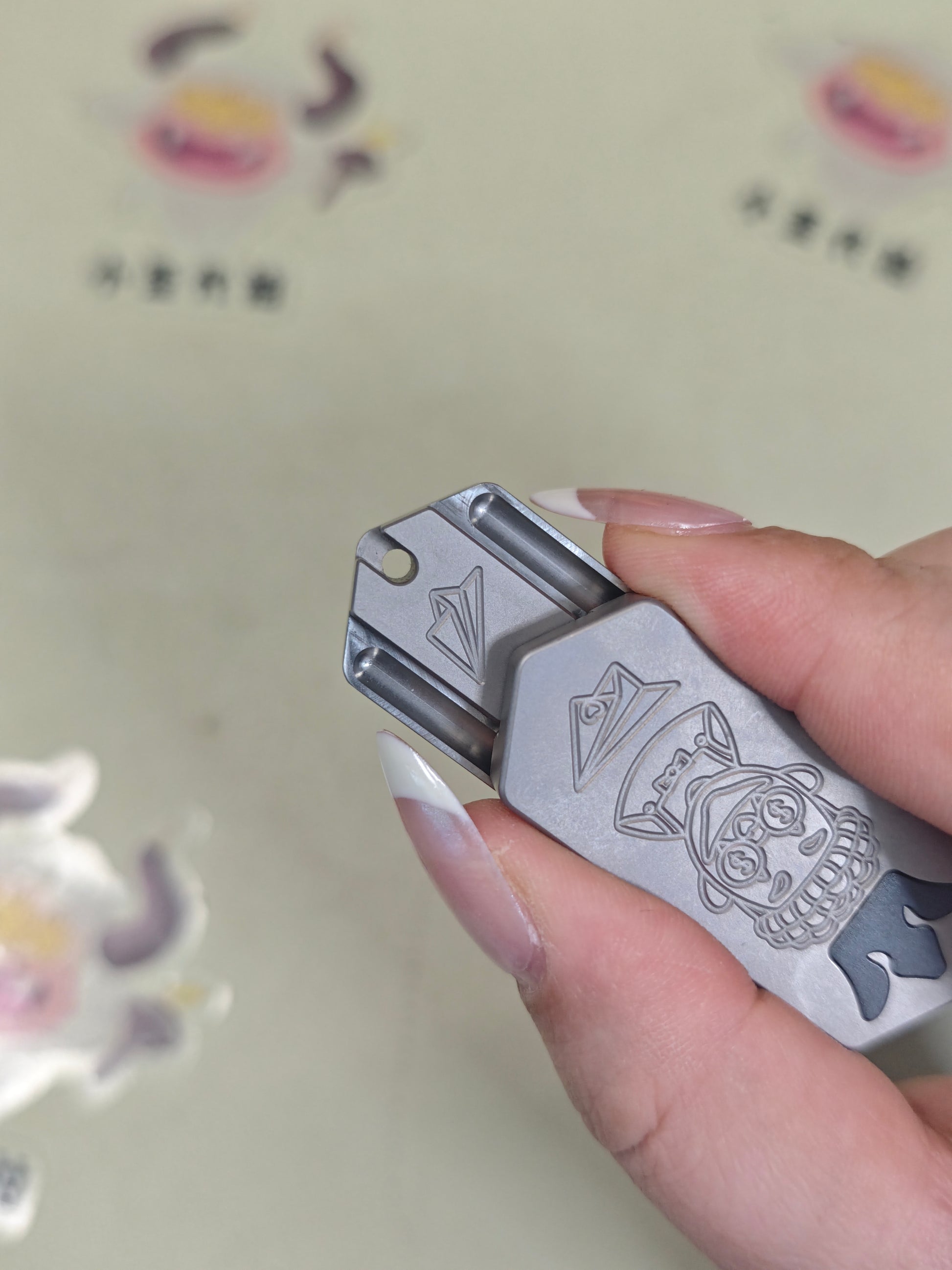 Plane Titanium