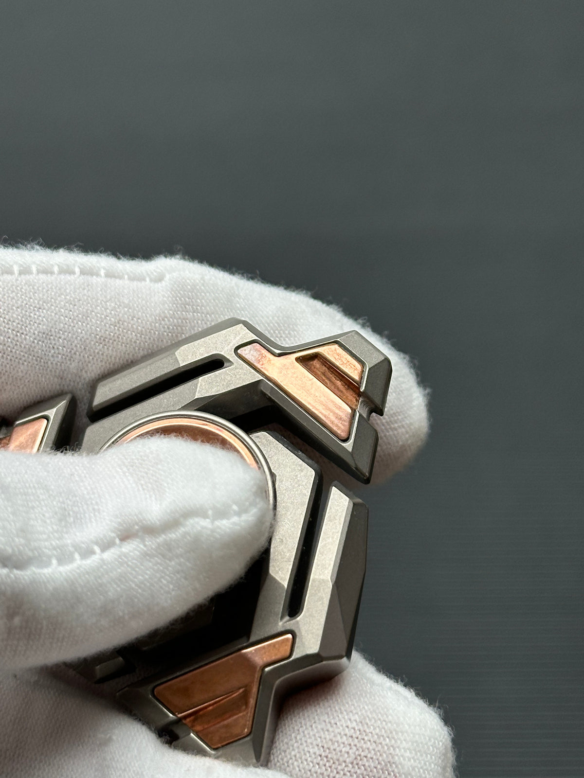 Ouroboros Titanium