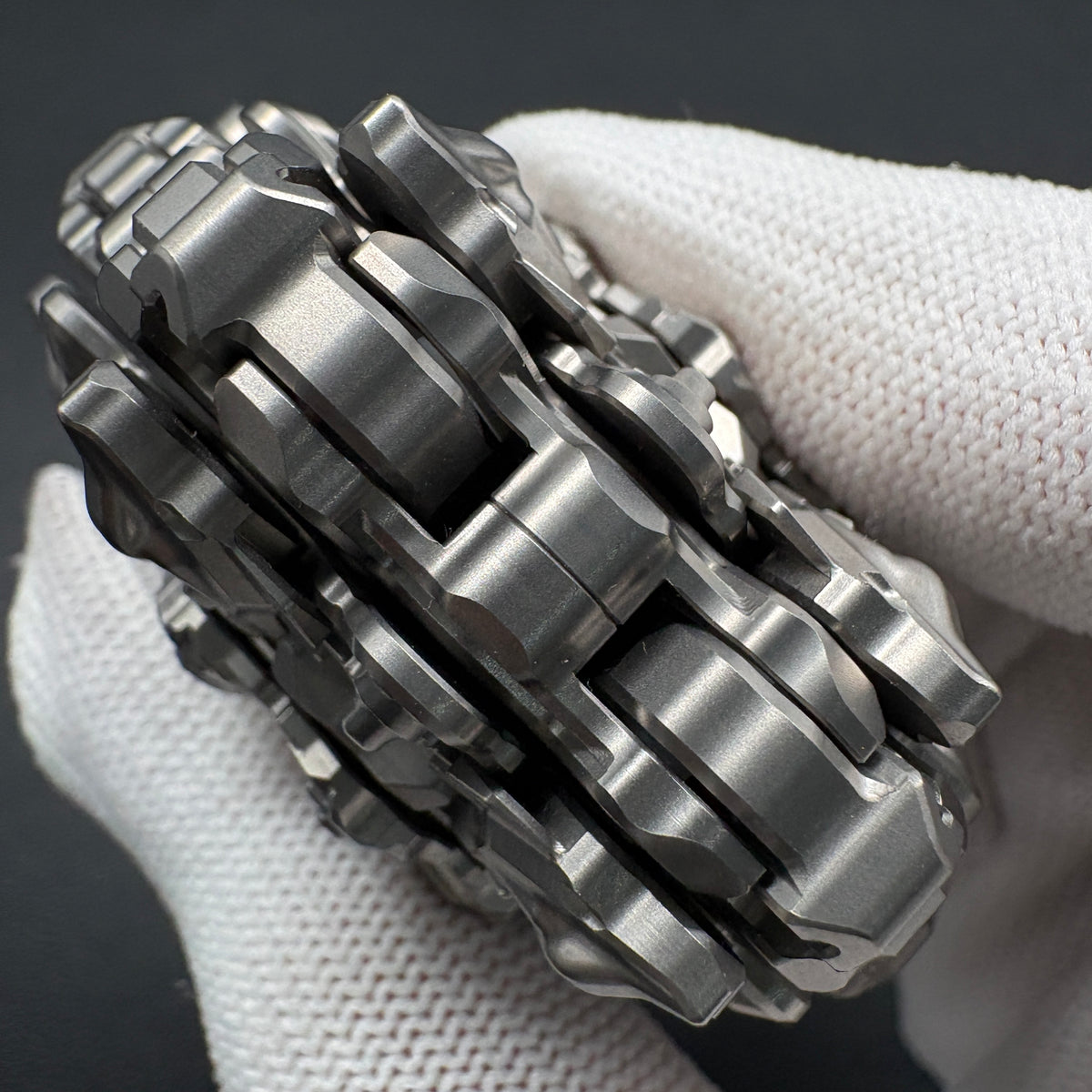 SEQUENCE EDC Dijiang Shell Opening Titanium