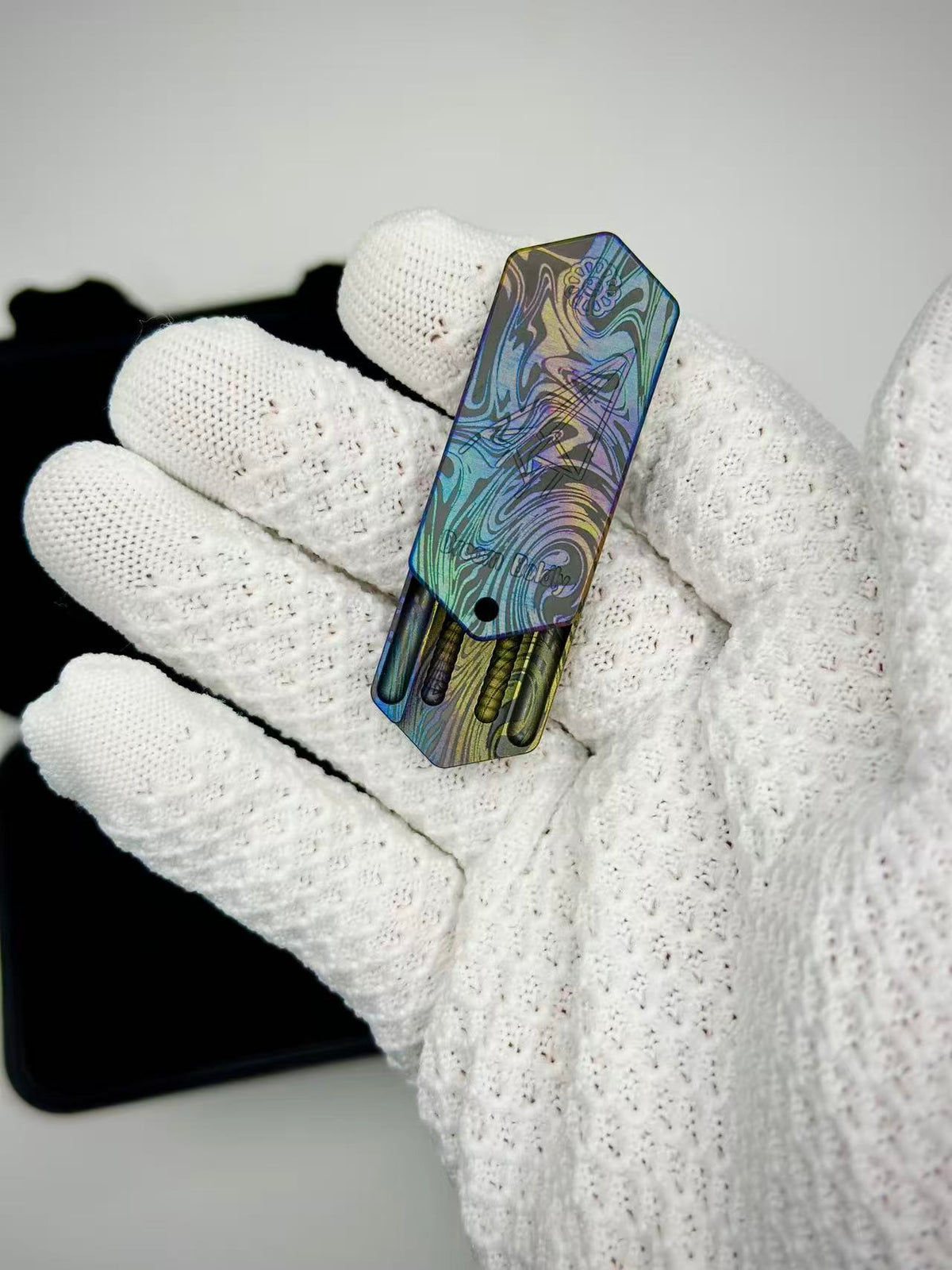 Plane Zirconium Engraved
