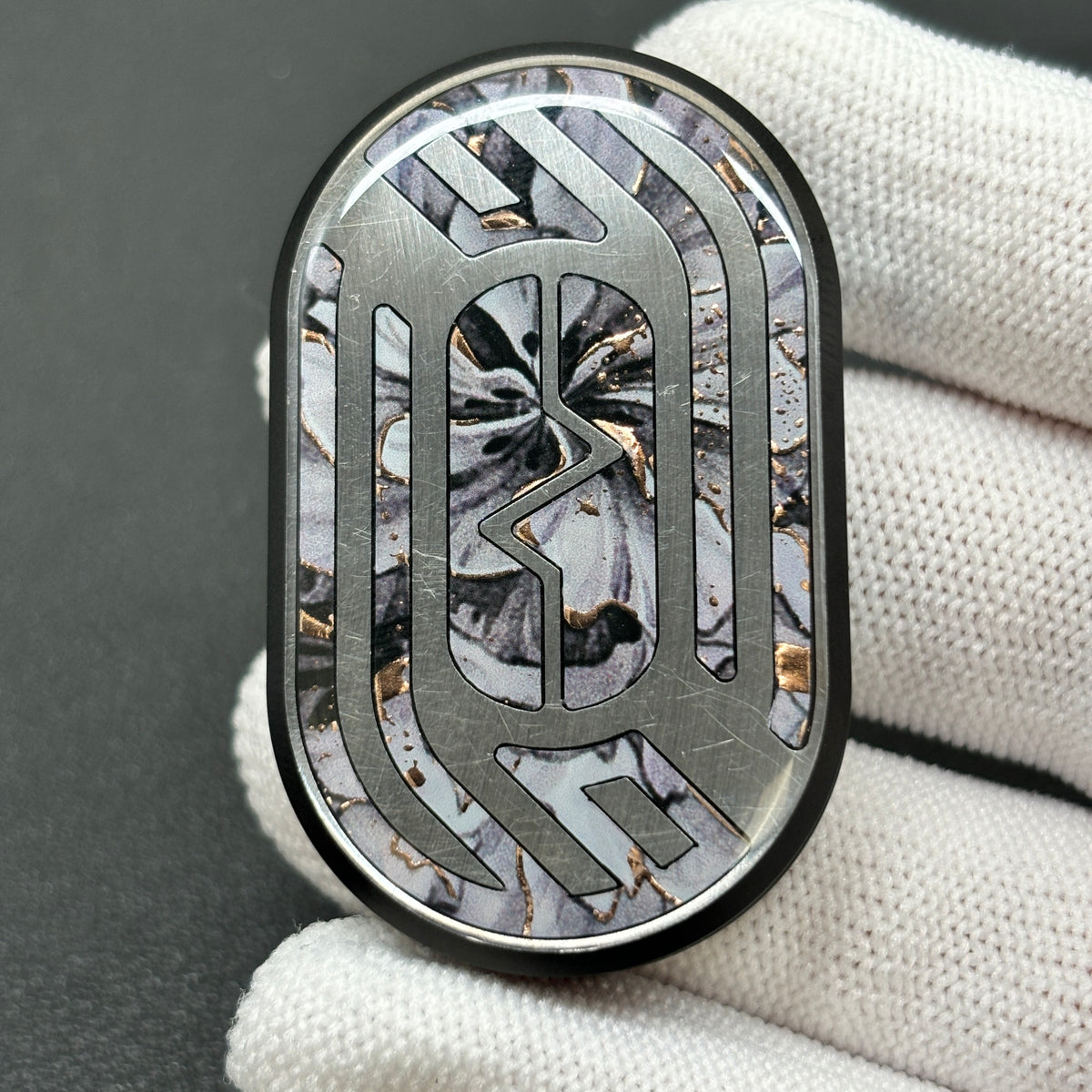 Groove Stainless Steel Resin-Sealed