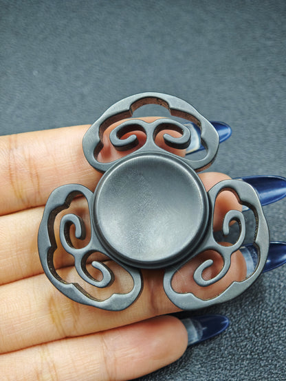 Yungong Xunyin Zirconium