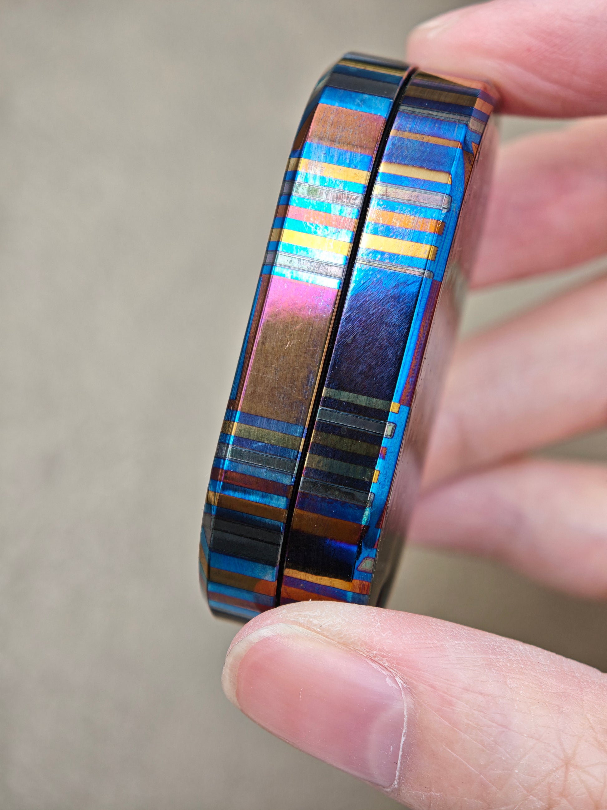 F2 Zirconium Zircuti