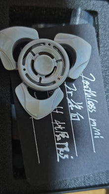 Toothless Mini Pearl White Zirconium