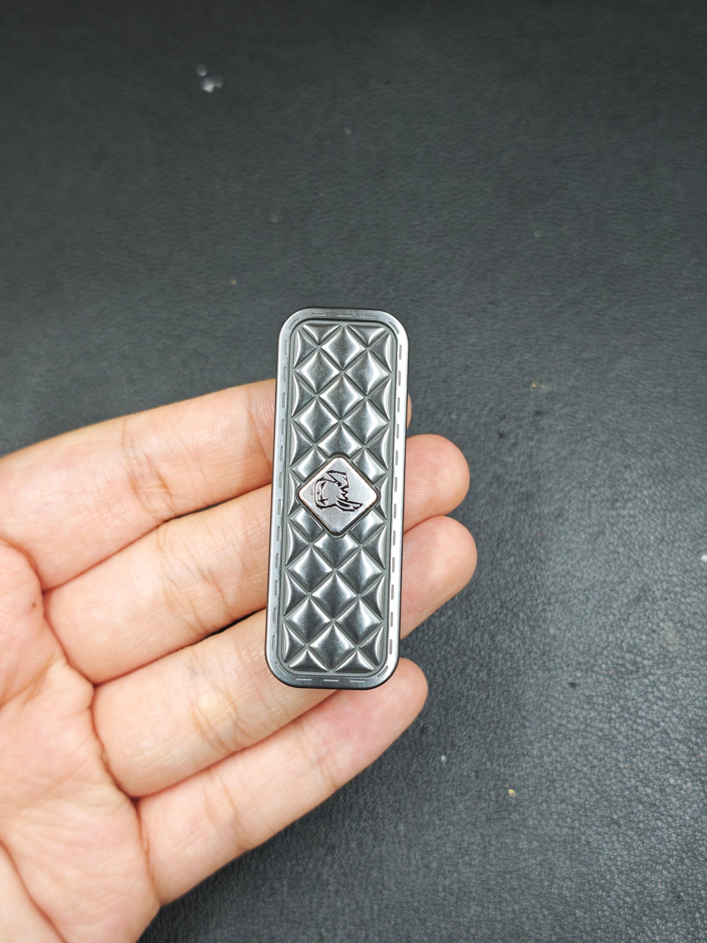 Feng Ling Zirconium