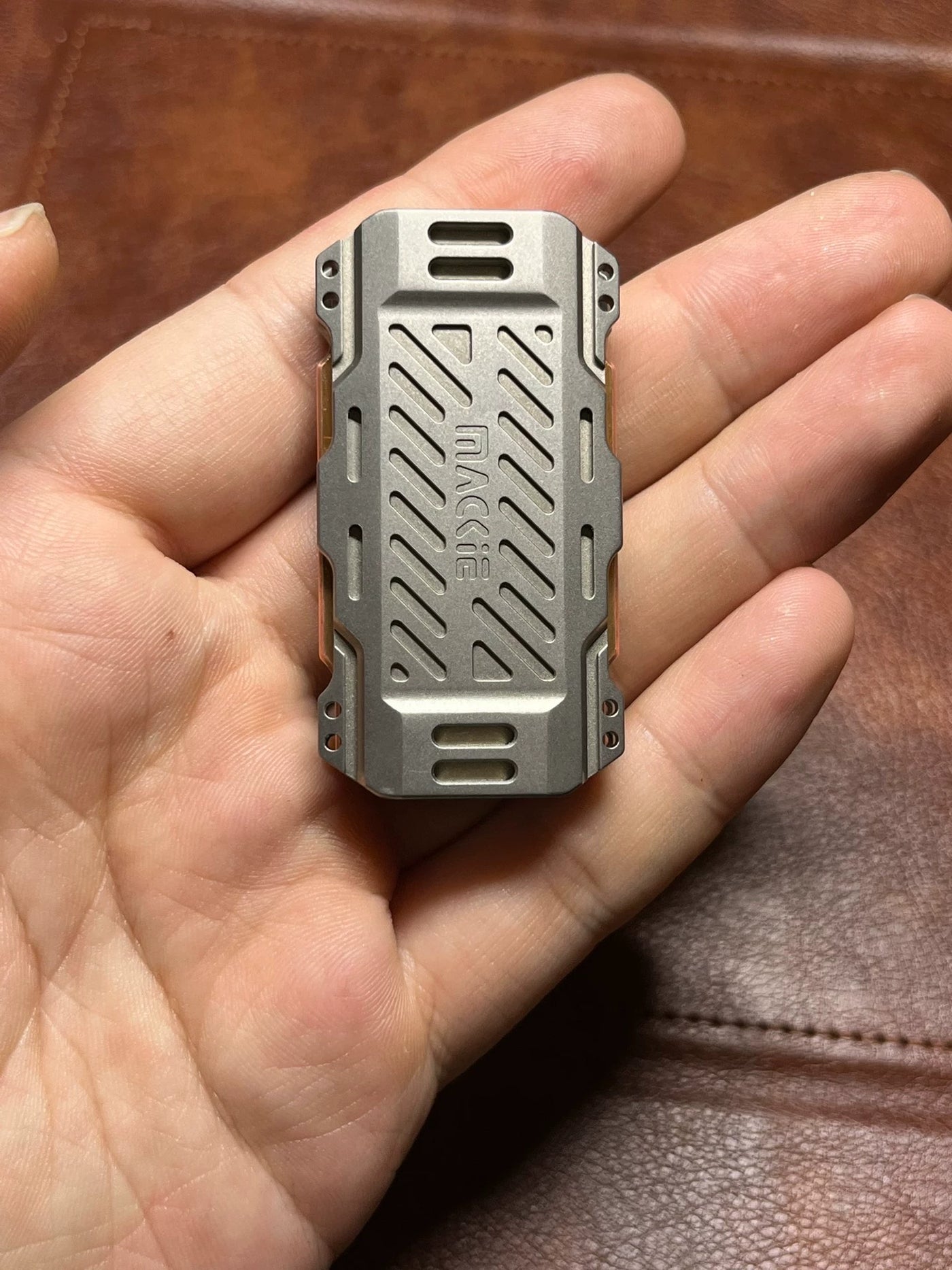 Lifepod Titanium