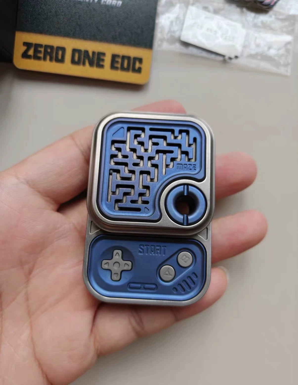 MAZE BLOCK Titanium