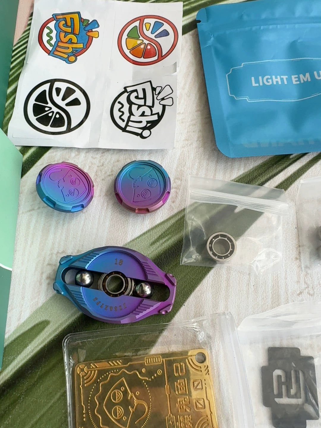 Manta Ray 2.0 Titanium