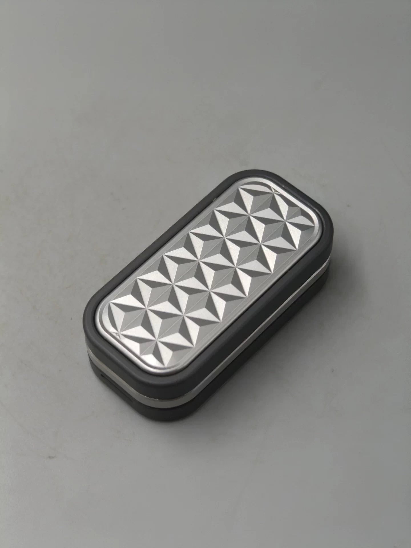 Schrodinger's Cat Zirconium