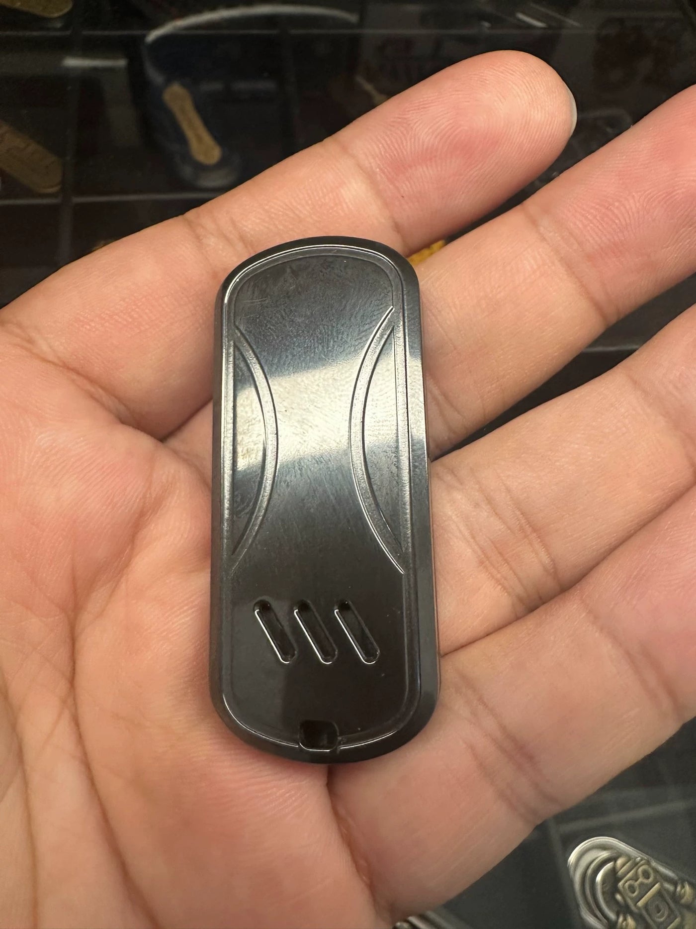 Ji Li Zirconium