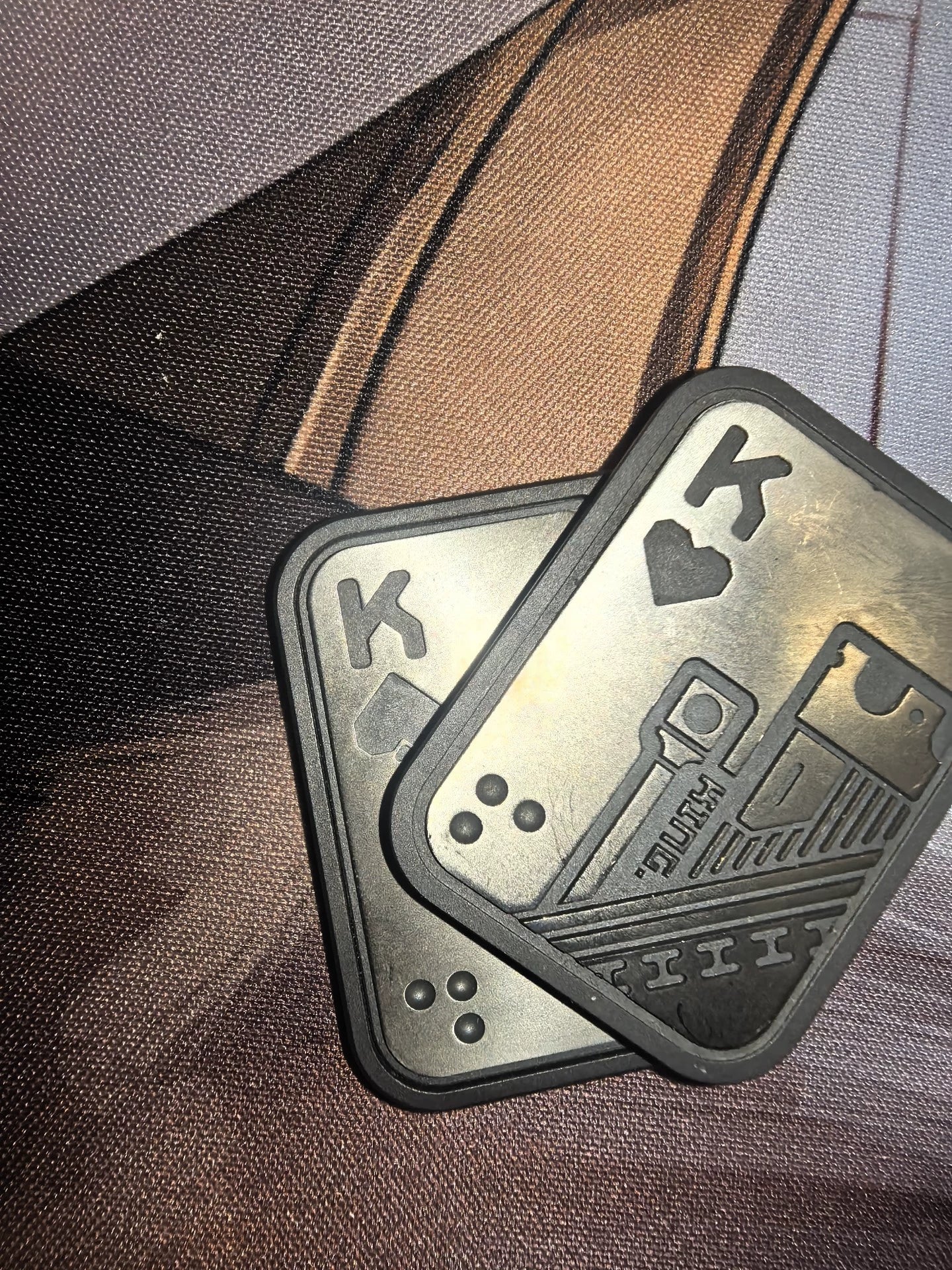 Poker Shuffle Zirconium