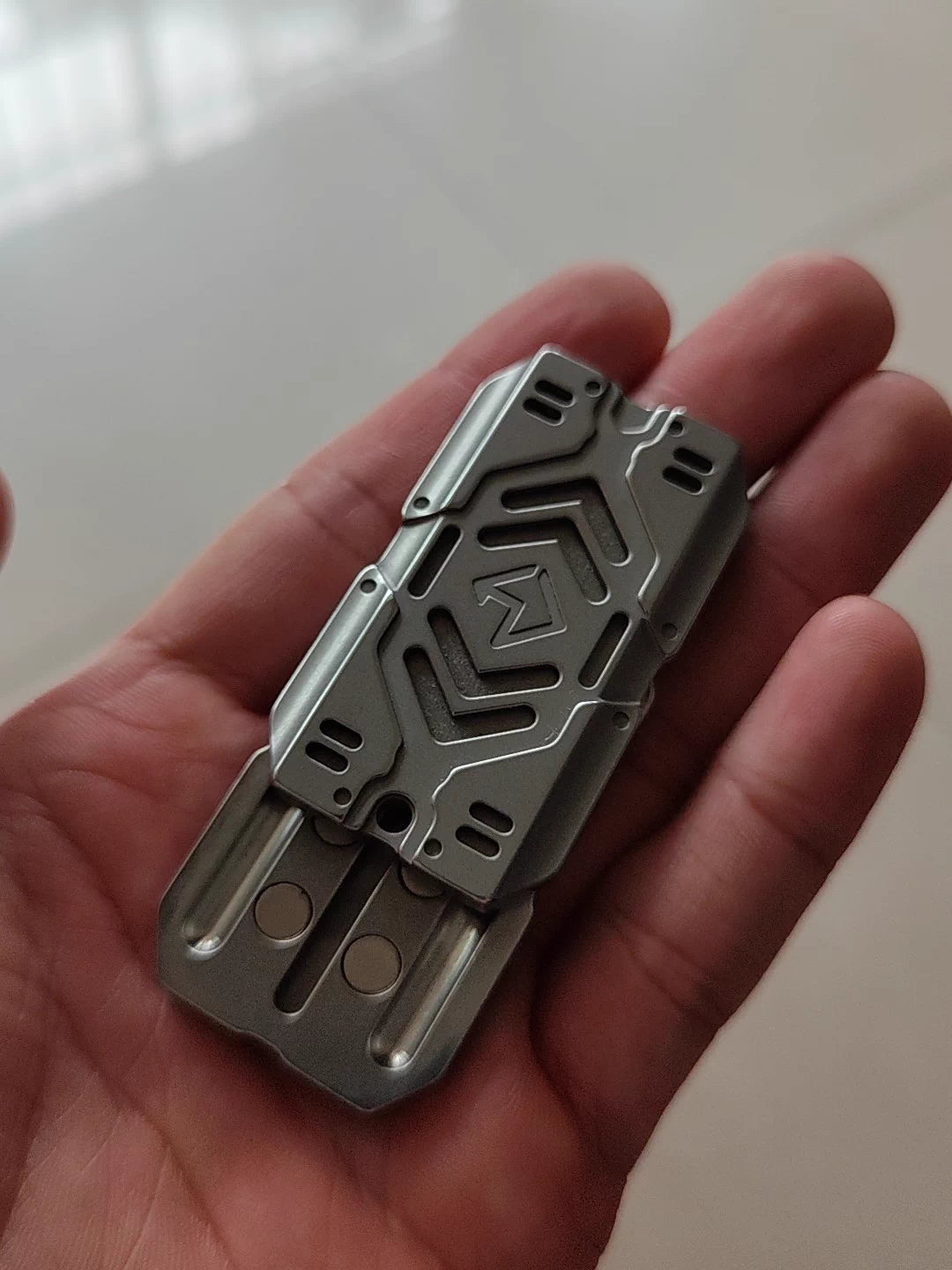 Warshield Slider Stainless Steel