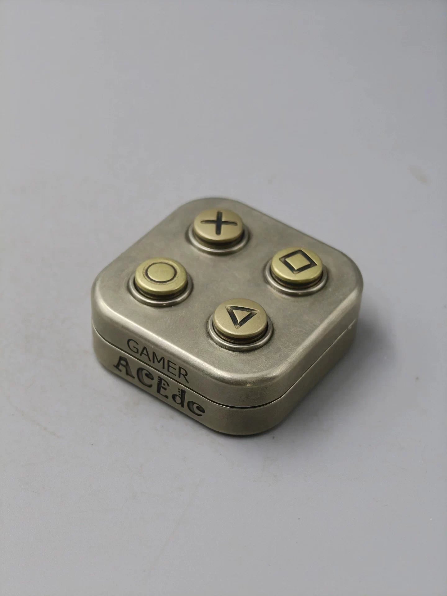 Gamer Slider Brass