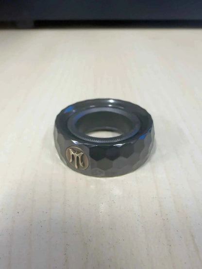 Mechanic-Thorns Zirconium