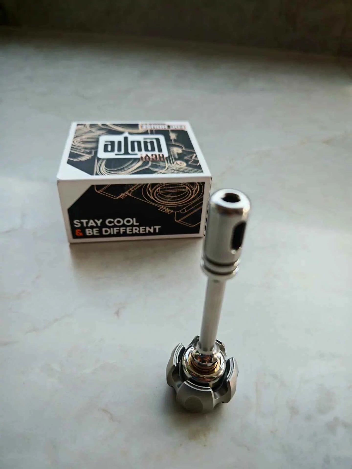 Noiz Stainless Steel