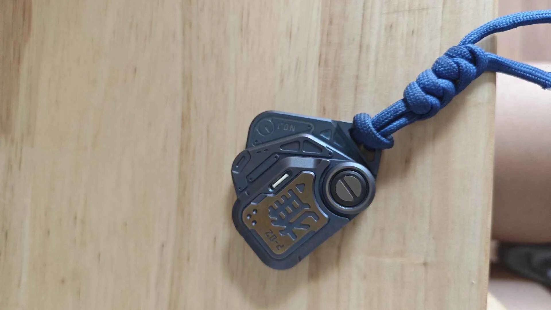 POP Throwing Card Titanium